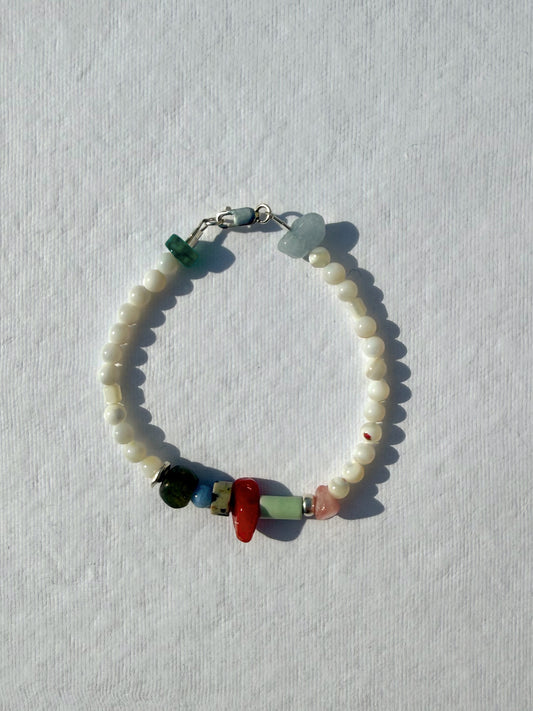 the collector bracelet in vanilla